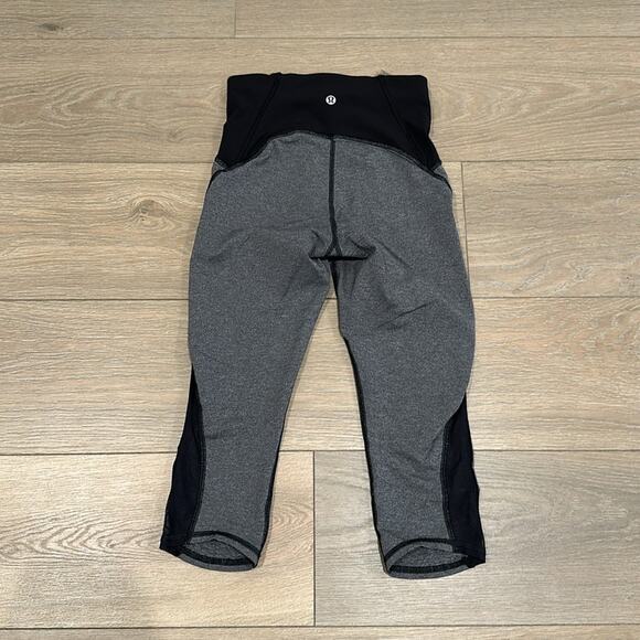 LULULEMON Heathered Black Train Times‎ Crop Active Running Workout Capris Size 4 - Picture 3 of 13